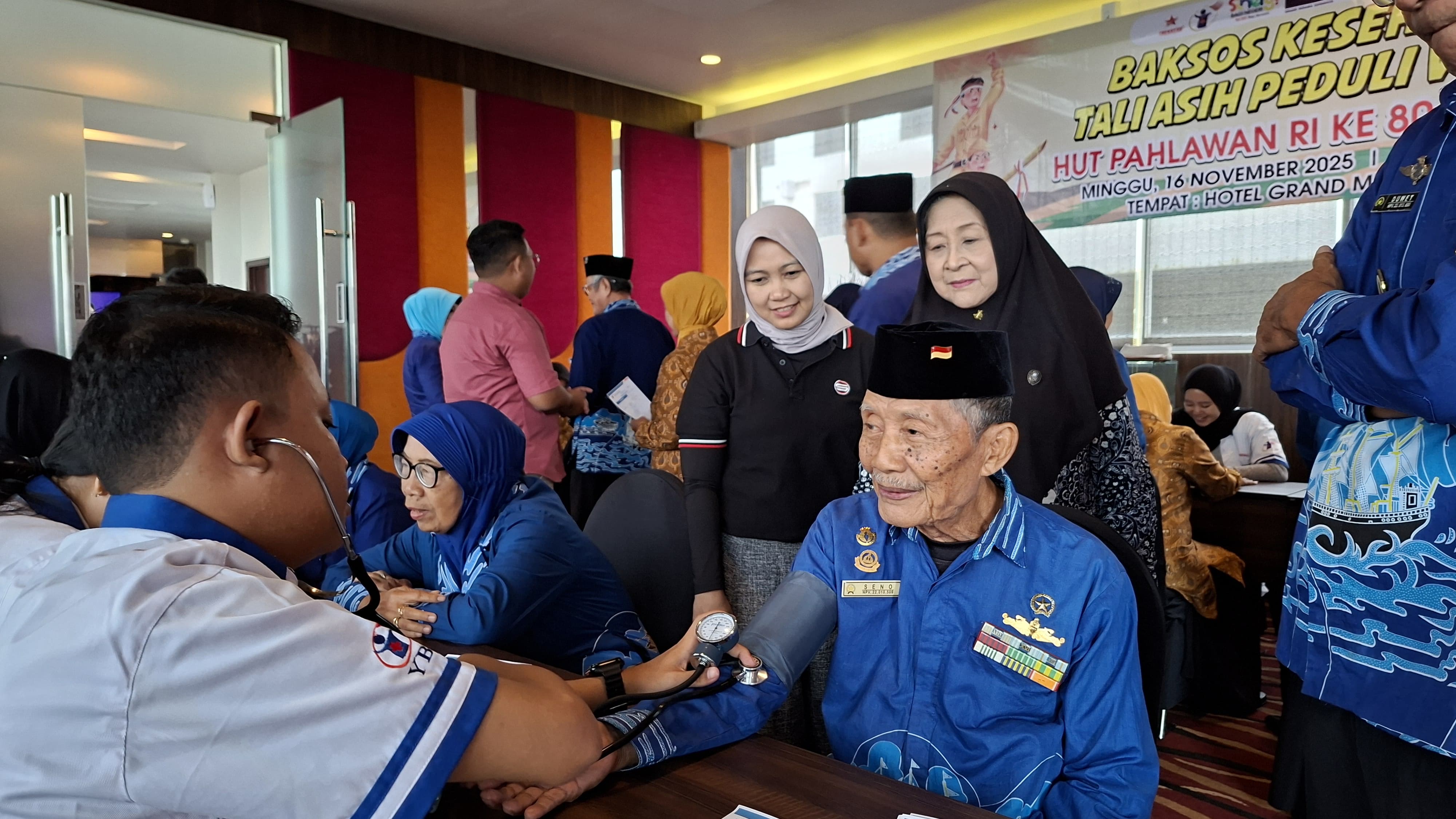 MPM Honda Jatim Rayakan Hari Pahlawan dengan Aksi Kesehatan untuk 100 Veteran